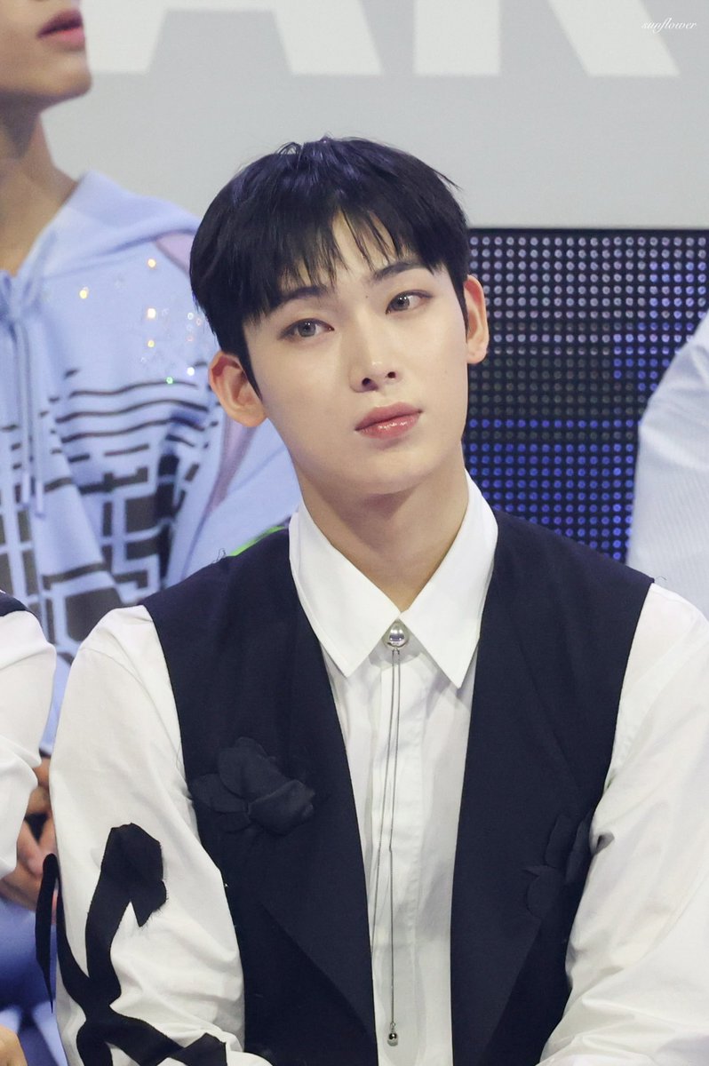 sunflower030624's tweet photo. 250528 ASEA

#SUNOO #선우 #ソヌ 
#ENHYPEN #엔하이픈 https://t.co/JSWsI8z9yj
