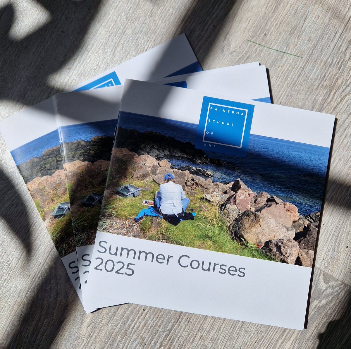 🎨☀️ Dive into creativity this summer! Join our inspiring Summer Schools at Paintbox School of Art in beautiful East Lothian. From painting to drawing, explore your artistic side with expert tutors in a stunning setting. Limited spaces – book now! #PaintboxSummer #ArtInScotland