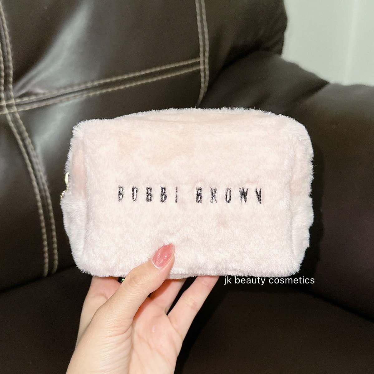 jkjapann's tweet photo. #พร้อมส่ง 290฿ Bobbibrown Cosmetics Bag 

🇹🇭 กลุ่มพร้อมส่งในไทย 
https://t.co/P5BjKxHK4o

🇯🇵 กลุ่มหิ้ว บินเองทุกเดือน
https://t.co/L57F4CHeCA

สั่งซื้อ-สอบถาม Line: @jk1929 https://t.co/CuOW3O9OgT