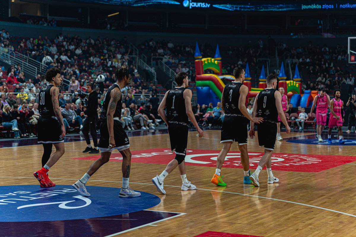 The Goal Is Winning The Year..!
The Obstacle Is To Conquer Today..🧩
The Year Is Already Yours..🎯

LLBB 🙏🏾
#VEF🐼🖤….