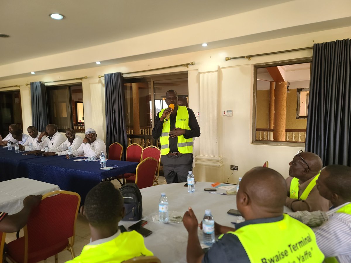 Kalema Andrew Arnold (@kalemaxa) on Twitter photo <a href="/Bwaise_Terminal/">Bwaise Terminal (BTRoSafe)</a> Parliament session, a driver rep emphasizes the need for decision-makers to include drivers in the development of road rules and regulations, & calling for support in building their capacity to use modern monitoring systems that enhance road safety.
#PaakaYaffe <a href="/Bwaise_Terminal/">Bwaise Terminal (BTRoSafe)</a> Parliament session, a driver rep emphasizes the need for decision-makers to include drivers in the development of road rules and regulations, & calling for support in building their capacity to use modern monitoring systems that enhance road safety.
#PaakaYaffe