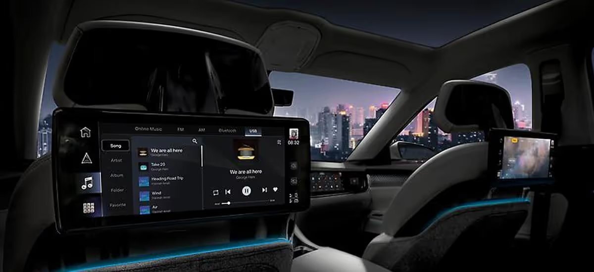 CryptoMilox's tweet image. Amazon ($AMZN) and Stellantis ($STLA) have announced that their SmartCockpit project is winding down. 📉 #SmartCockpit
