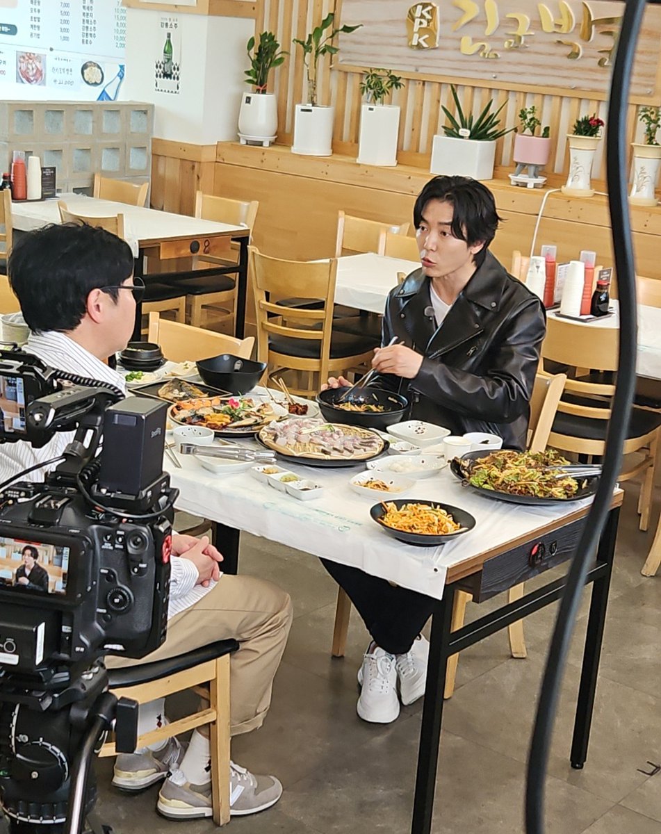 forjaeuck's tweet photo. restaurant where jaeuck and wonhee ate posted on their ig 🍲

🔗https://t.co/FfNe0FIEbN https://t.co/FzYWqXkk6Z