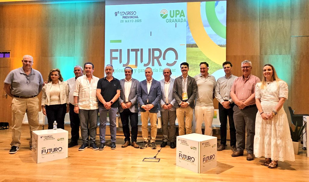 UPA ANDALUCÍA (@upaandalucia) on Twitter photo La #AgriculturayGanaderíaFamiliar de Andalucía representada en una foto. El respaldo al secretario general saliente de <a href="/UPAGranada/">UPAGranada</a>, Nicolás Chica, es total en nuestra región y en España. <a href="/UPA_Federal/">UPA</a>. <a href="/CristobalCano26/">Cristóbal Cano Martín</a> <a href="/jesuscozarupa/">Jesús Cózar Pérez</a> <a href="/LorenzoRamosUPA/">Lorenzo Ramos Silva</a> <a href="/MarcosUPA/">Marcos Alarcón</a> <a href="/GaleraIglesias/">Francisca Iglesias Galera</a> La #AgriculturayGanaderíaFamiliar de Andalucía representada en una foto. El respaldo al secretario general saliente de <a href="/UPAGranada/">UPAGranada</a>, Nicolás Chica, es total en nuestra región y en España. <a href="/UPA_Federal/">UPA</a>. <a href="/CristobalCano26/">Cristóbal Cano Martín</a> <a href="/jesuscozarupa/">Jesús Cózar Pérez</a> <a href="/LorenzoRamosUPA/">Lorenzo Ramos Silva</a> <a href="/MarcosUPA/">Marcos Alarcón</a> <a href="/GaleraIglesias/">Francisca Iglesias Galera</a>