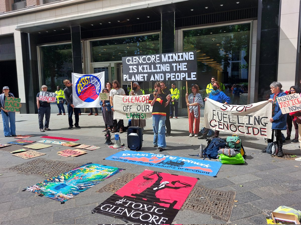 Right now we're outside <a href="/Glencore/">Glencore</a>'s HQ in London as part of the #ResistGlencore Global Day of Action calling out their human rights abuses, their complicity in genocide and global environmental destruction! #ClimateJusticeNow #Glencore