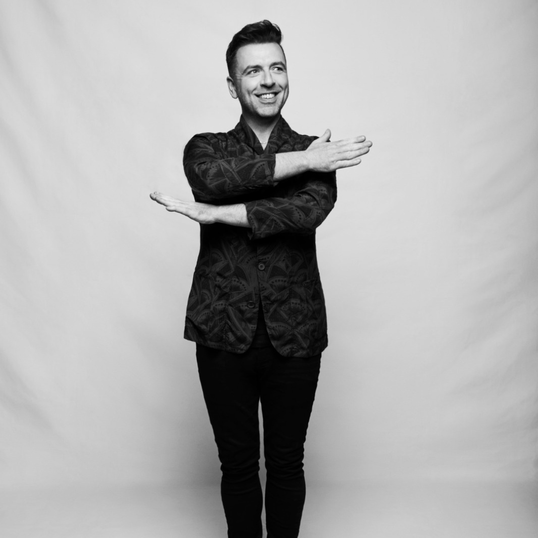 Westlife (@westlifemusic) on Twitter photo Sending huge Happy Birthday love to you <a href="/MarkusFeehily/">MarkusFeehily</a> 🎁 ✨ wishing you the most fabulous day ❤️ Sending huge Happy Birthday love to you <a href="/MarkusFeehily/">MarkusFeehily</a> 🎁 ✨ wishing you the most fabulous day ❤️