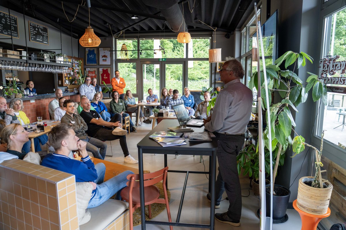 InnoBeweegLab (@innobeweeglab) on Twitter photo Op maandag 26 mei vond in Tilburg het derde BIOR Kennis- & Netwerk event plaats, met als thema: ๐ฏ๐๐ฟ๐ด๐ฒ๐ฟ๐ฝ๐ฎ๐ฟ๐๐ถ๐ฐ๐ถ๐ฝ๐ฎ๐๐ถ๐ฒ ๐ฟ๐ผ๐ป๐ฑ๐ผ๐บ ๐ฏ๐ฒ๐๐ฒ๐ด๐ฒ๐ป ๐ถ๐ป ๐ฑ๐ฒ ๐ผ๐ฝ๐ฒ๐ป๐ฏ๐ฎ๐ฟ๐ฒ ๐ฟ๐๐ถ๐บ๐๐ฒ. Lees hier het hele nieuwsbericht ๐ฒ innobeweeglab.nl/actueel/nieuwsโฆ Op maandag 26 mei vond in Tilburg het derde BIOR Kennis- & Netwerk event plaats, met als thema: ๐ฏ๐๐ฟ๐ด๐ฒ๐ฟ๐ฝ๐ฎ๐ฟ๐๐ถ๐ฐ๐ถ๐ฝ๐ฎ๐๐ถ๐ฒ ๐ฟ๐ผ๐ป๐ฑ๐ผ๐บ ๐ฏ๐ฒ๐๐ฒ๐ด๐ฒ๐ป ๐ถ๐ป ๐ฑ๐ฒ ๐ผ๐ฝ๐ฒ๐ป๐ฏ๐ฎ๐ฟ๐ฒ ๐ฟ๐๐ถ๐บ๐๐ฒ. Lees hier het hele nieuwsbericht ๐ฒ innobeweeglab.nl/actueel/nieuwsโฆ