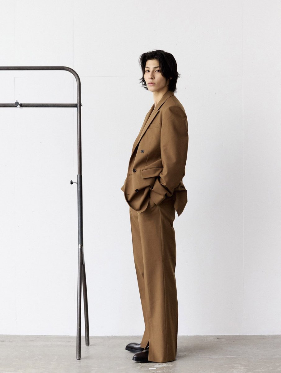 nekorau0627's tweet image. ラウールさんのプロフィールは身長190cm、バスト87・ウエスト70・ヒップ91、靴サイズ27.5〜28㎝、目も髪もブラウン。
ページに並ぶビジュアルはどれも言葉を失うくらい素敵🥰
#Raul 
#ModelsMilano