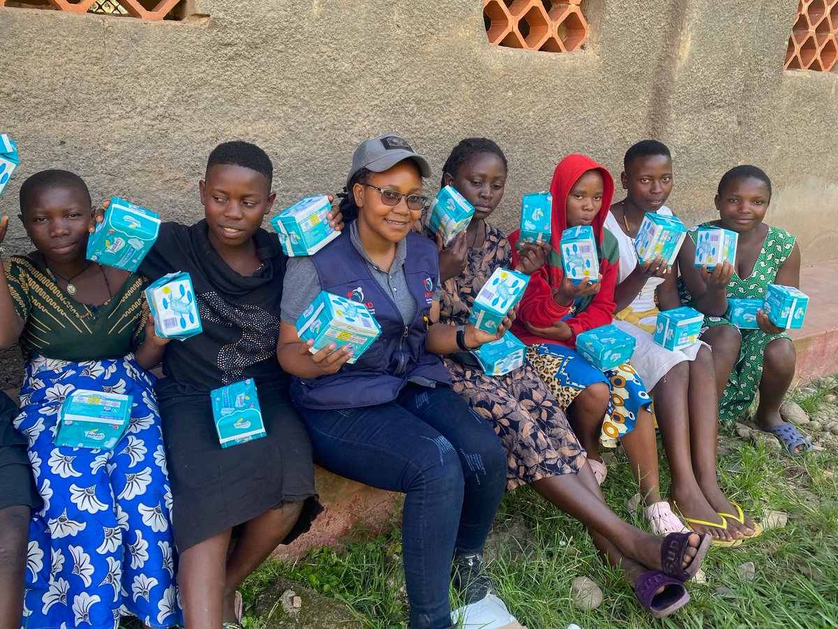 AWYAD_UG's tweet image. What does #MenstrualHygieneCare mean for children in #refugee  communities?

On this #WorldMenstrualHygieneDay, let’s pause to reflect on the challenges they face—lack of access, stigma, and silence.

🎯It’s time to break the barriers.
🎯It’s time to end period poverty.
🎯It’s…
