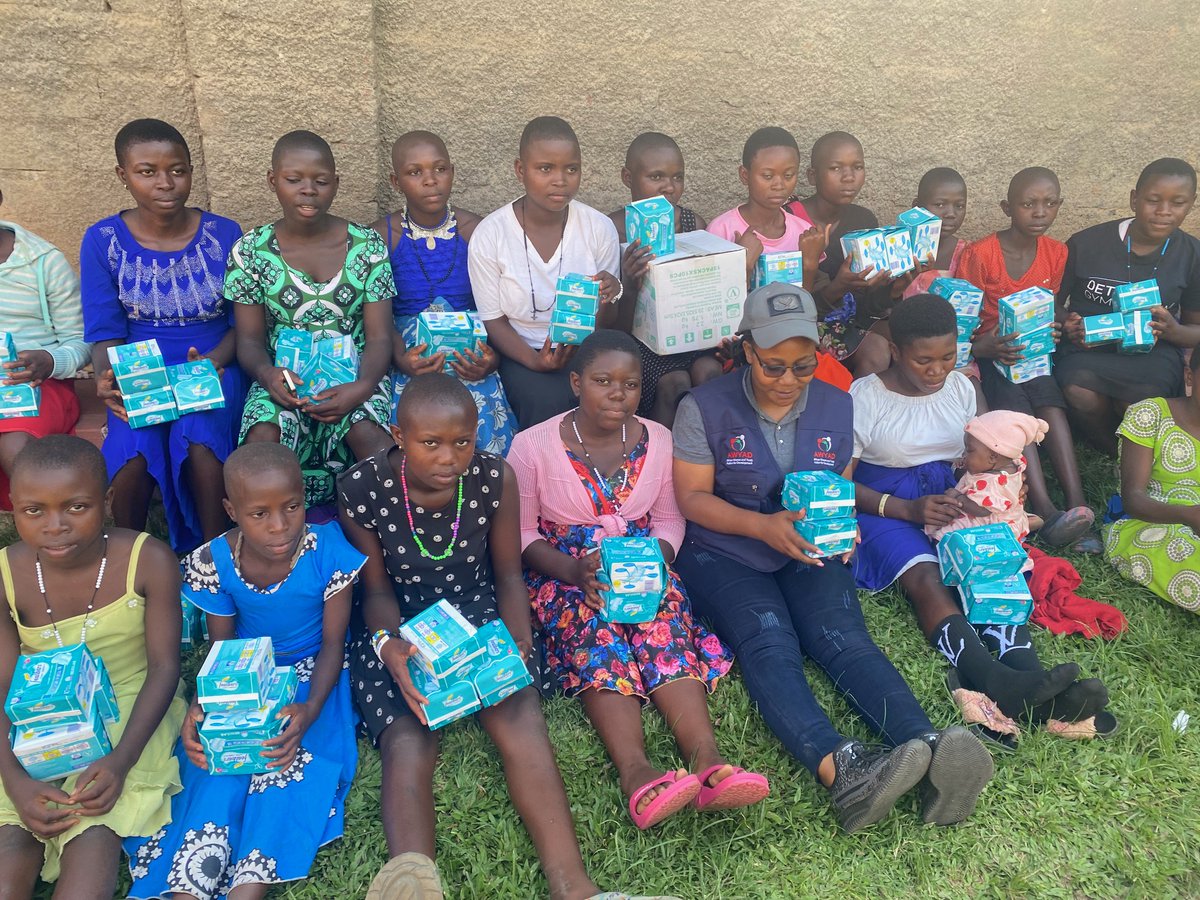 AWYAD_UG's tweet image. What does #MenstrualHygieneCare mean for children in #refugee  communities?

On this #WorldMenstrualHygieneDay, let’s pause to reflect on the challenges they face—lack of access, stigma, and silence.

🎯It’s time to break the barriers.
🎯It’s time to end period poverty.
🎯It’s…