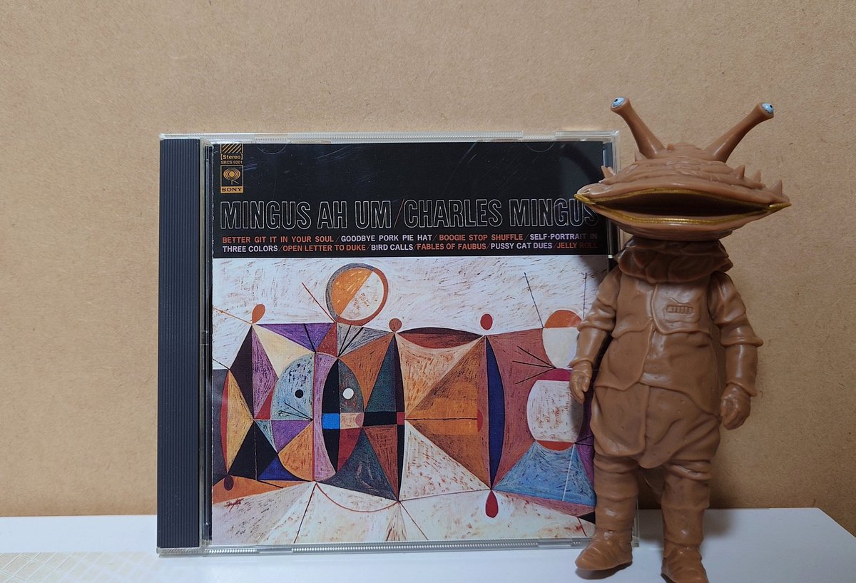 manabubu0421's tweet image. Jazzyな夜🌃

     Charles Mingus
🎵Goodbye Pork Pie Hat

youtu.be/CWWO_VcdnHY?si…より🎵

#CharlesMingus