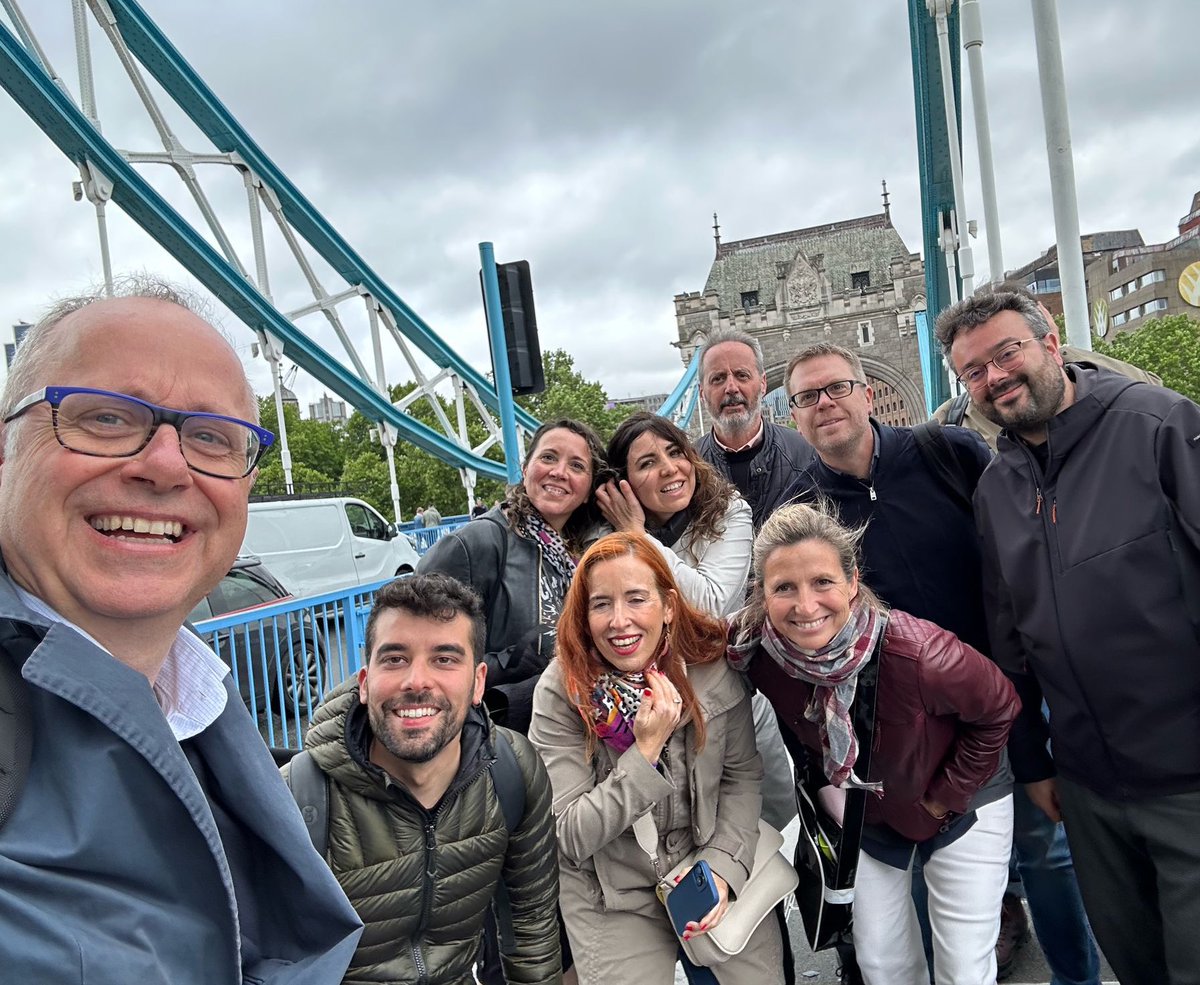 Primer dia de la #MissióaUK amb visites a <a href="/_LightRoomLDN/">Lightroom</a>, a l’Advanced Media Production Network del centre tecnològic <a href="/DigiCatapult/">Digital Catapult</a> i al complex immersiu <a href="/OuternetGlobal/">Outernet London</a>. 

 📍Londres, Regne Unit