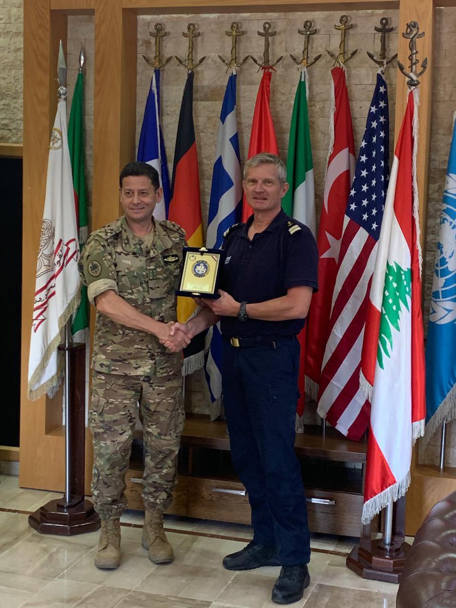 🇨🇵🇱🇧 Mission de défense FR au Liban (@missiondefliban) on Twitter photo A l'occasion de sa cessation de fonction, en tant que commandant les Forces maritimes de <a href="/LebarmyOfficial/">الجيش اللبناني</a>, l’amiral Dannaoui a tenu à remercier le coopérant <a href="/CoopSecuDefense/">DCSD🇫🇷</a> de <a href="/MarineNationale/">Marine nationale</a> pour l’excellente coopération entre la 🇫🇷 et le 🇱🇧 durant ces trois dernières années A l'occasion de sa cessation de fonction, en tant que commandant les Forces maritimes de <a href="/LebarmyOfficial/">الجيش اللبناني</a>, l’amiral Dannaoui a tenu à remercier le coopérant <a href="/CoopSecuDefense/">DCSD🇫🇷</a> de <a href="/MarineNationale/">Marine nationale</a> pour l’excellente coopération entre la 🇫🇷 et le 🇱🇧 durant ces trois dernières années