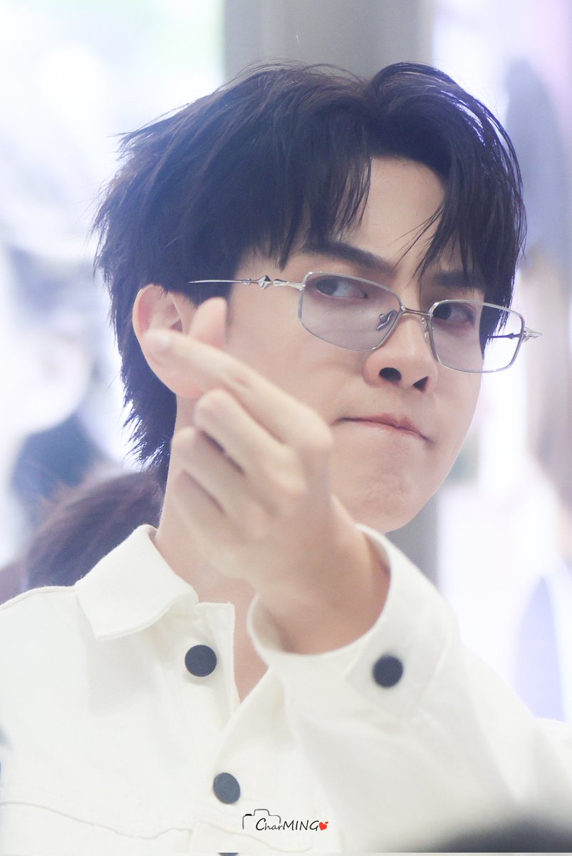 5555555555555555555555555555555

MAXKY JOURNEY UNFOLDS

#CarlynSiamDiscoveryxMaxky 

พี่โจฮัน                                      พี่โจโจ้