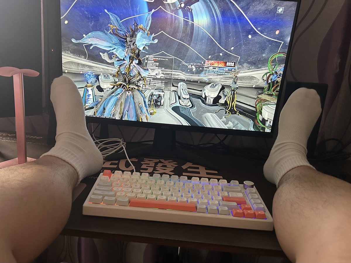 bokituboshu's tweet photo. 翻咔现在审核怎么比清朝还严格？发个小腿都被判违规，真有你的😅 https://t.co/D0mZ9REG45