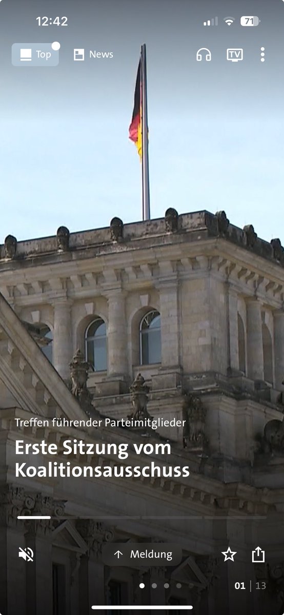 Hallo ⁦<a href="/tagesschau/">tagesschau</a>⁩ !
Es ist echt langsam nicht mehr schön.
„Erste Sitzung vom Koalitionsausschuss“? Ernsthaft? VOM?
Die Verwendung des Genitiv solltet Ihr gelernt haben!
Korrekt:
„Erste Sitzung des Koalitionsausschuss(es)“.
Sprachlich sollte es passen, oder?