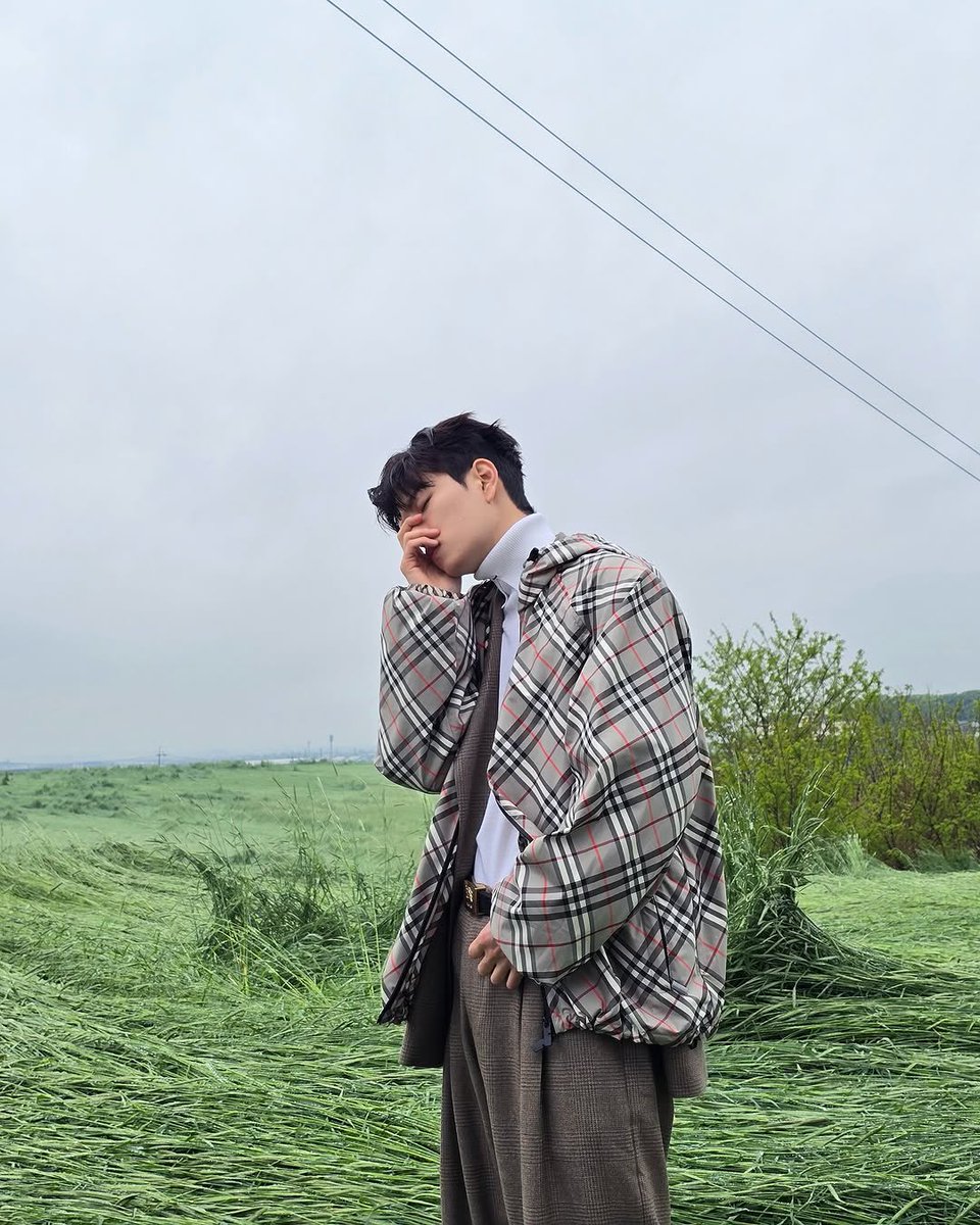 syrnkns's tweet photo. Seungmin instagram update

#Straykids https://t.co/GZKstxjWAO