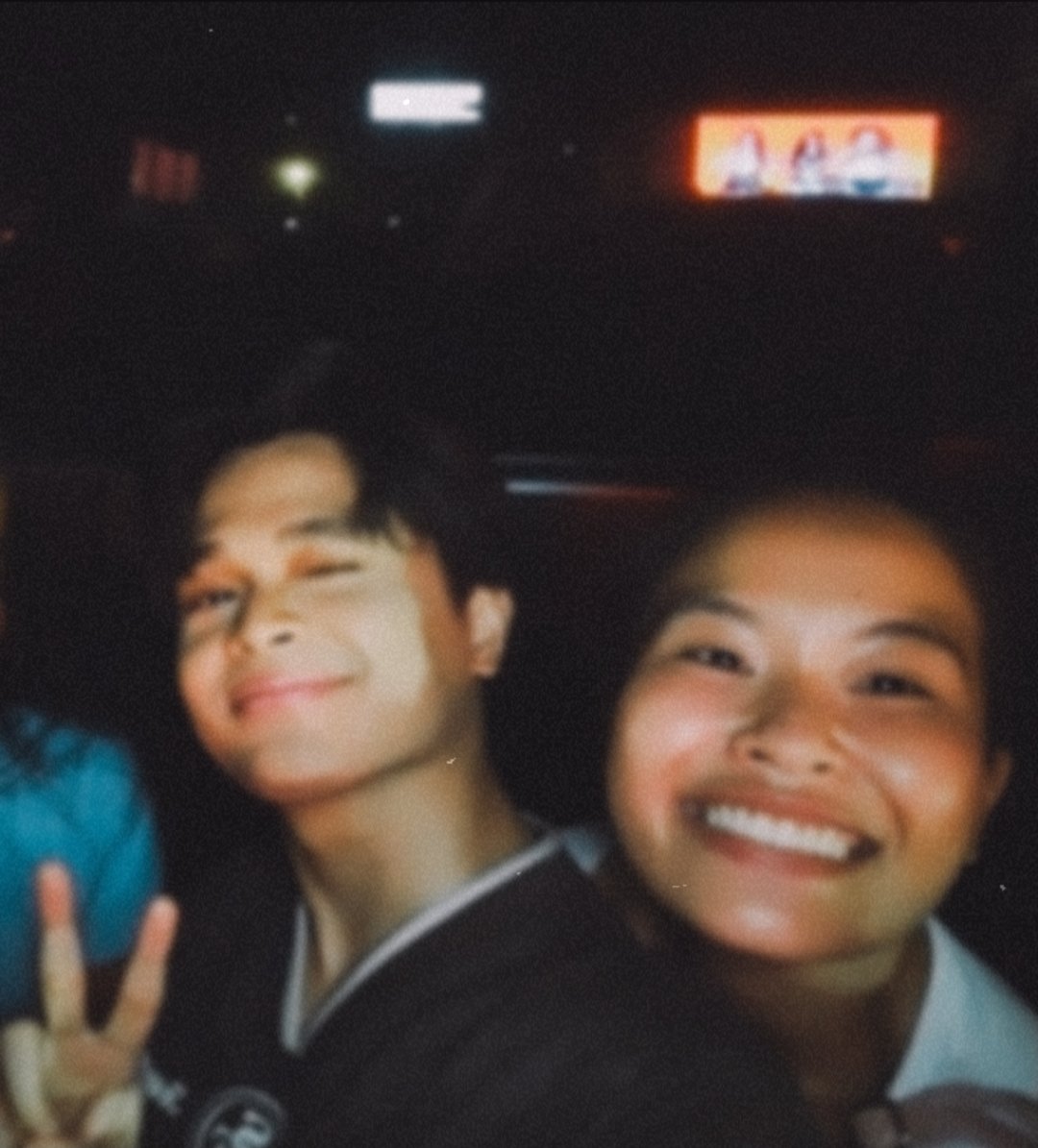 hmea_mij's tweet photo. Finally after 7 years of waiting. Happy nanaman ang juanista heart q dahil dito. I missed u @TheJuans_BAND!! 
@rjscruz_ hapi bidet ulit sayoo^^
@JapsMendoza 
@ChaelAdriano @carlguevarra09 tanong q lang rin bakit wala aq pic sainyo? 😔

Last night at Kaogma Festival. 🫶🏻 https://t.co/97NC8RDaFZ