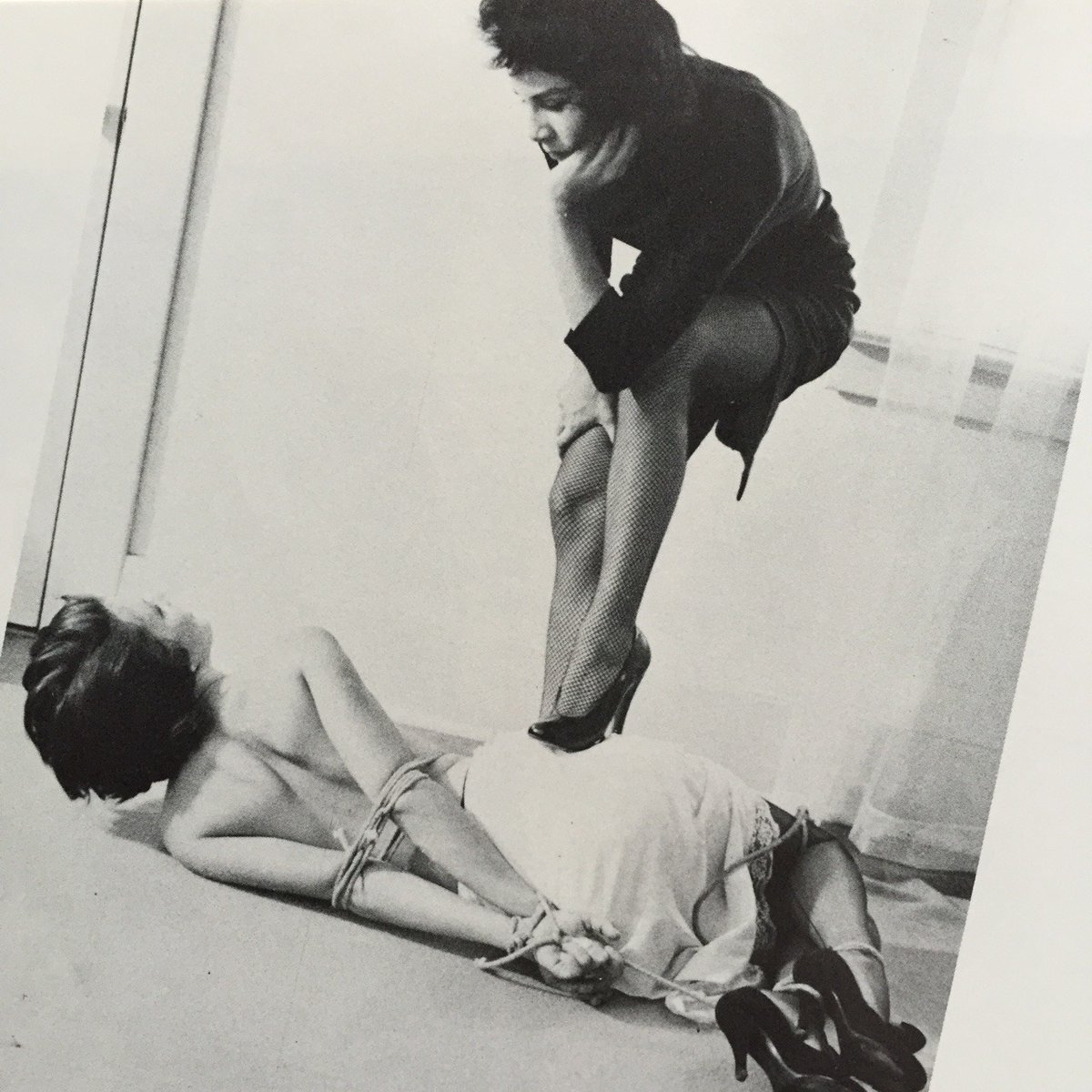 VintageBondage's tweet photo. https://t.co/oU7MlihjS0