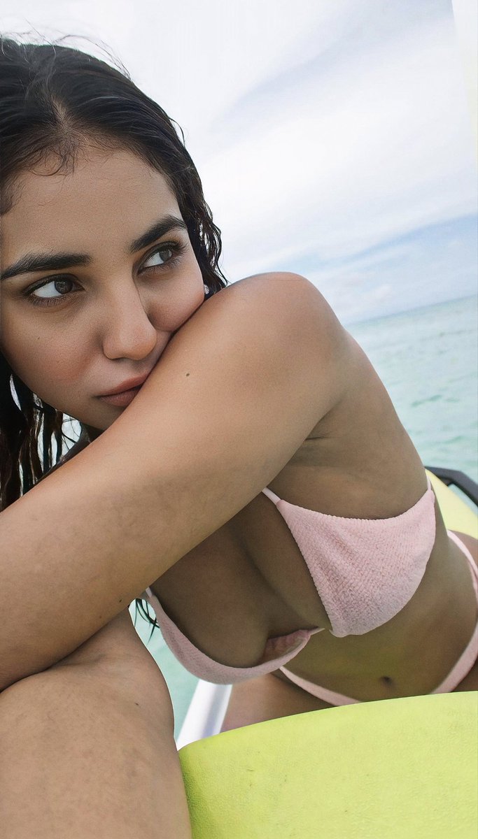 GsBAwDSWEAABGKW?format=jpg&name=medium