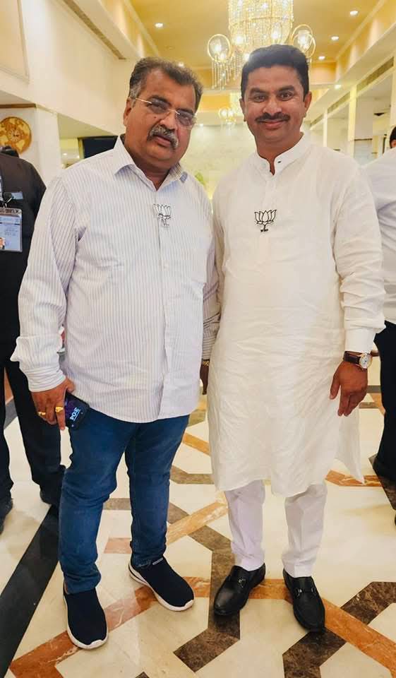 Mahendra patil (modi ka parivar ) tweet media