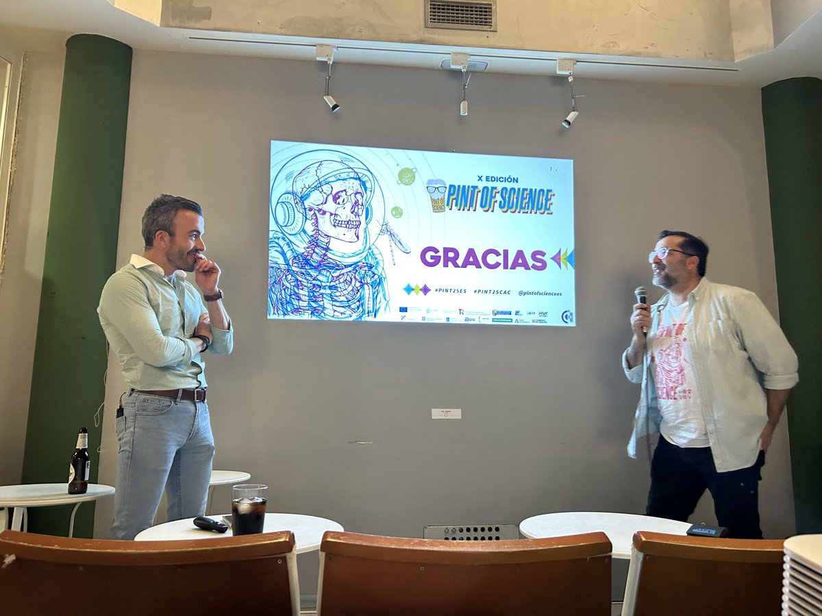 PpccSalud's tweet photo. La semana pasada estuvimos en el festival @pintofscienceES 🧠 con diferentes charlas en #Galicia, #Cataluña, #Extremadura y #Castilla-La Mancha.
🤝¡La novedad de este año ha sido nuestro rol como entidad amiga!
👀 ¿Quieres saber más?
👉Lee la noticia: https://t.co/8z1m5RhERl https://t.co/TmGG8USY7B