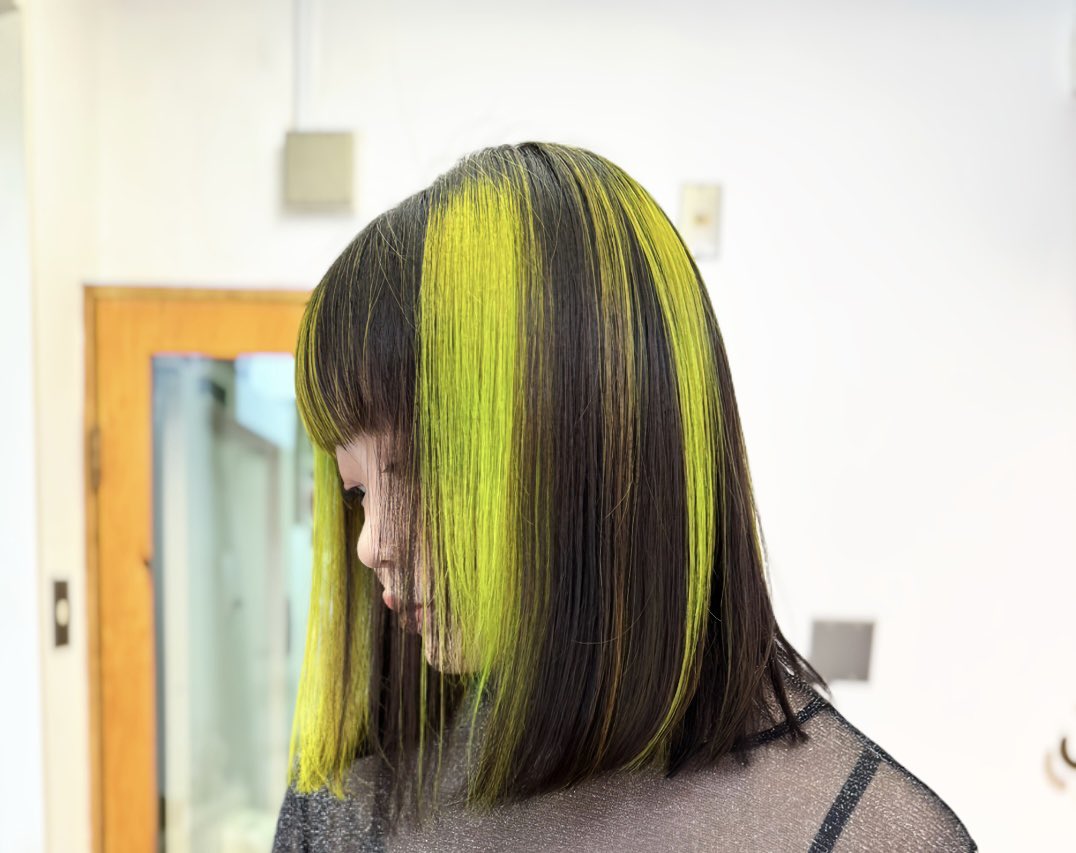 ネオングリーン🦜🪲