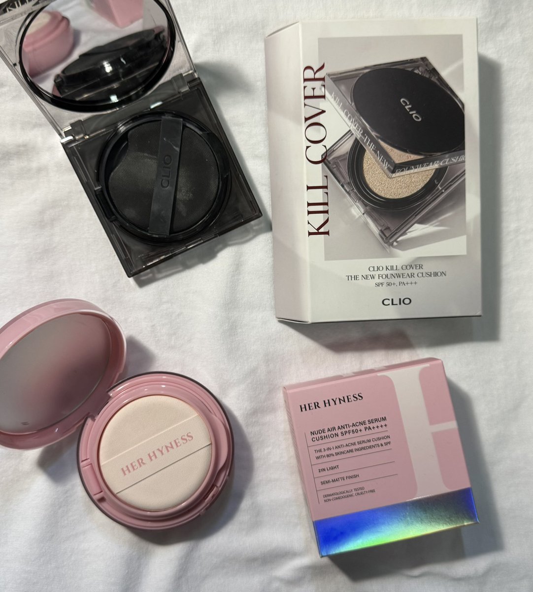 makesmemeltes's tweet photo. ส่งต่อคุชชั่นclio ตลับดำ เบอร์ 3.5 ใช้สองสามครั้ง เหลือ85% ++ (ใช้แล้วสีไม่พอดีกับหน้าเลยขาย)

คุชชั่น her hyness เบอร์ 21 ซื้อมาผิดสี ลองใช้ครั้งเดียวว

#ส่งต่อคสอ #ส่งต่อเครื่องสําอาง #ส่งต่อclio #ส่งต่อherhyness #ส่งต่อคสอมือสอง #ส่งต่อเครื่องสำอางมือสอง #เครื่องสําอางค์เกาหลี https://t.co/ME8rzmgmgr