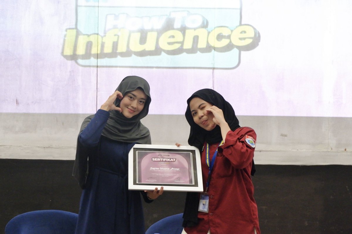 himahiumm's tweet photo. Hi Peeps! 👋🏻

Pada tanggal 17 Mei 2025 kemaren, HIMAHI UMM melaksanakan kegiatan HTI lohh 🤩

How to Influence bertujuan untuk memberikan wadah informasi mengenai cara menghadapi tantangan serta membangun personal branding melalui media sosial.

Yuk, intip keseruan momennya! 📸 https://t.co/Vf5jRDvIym
