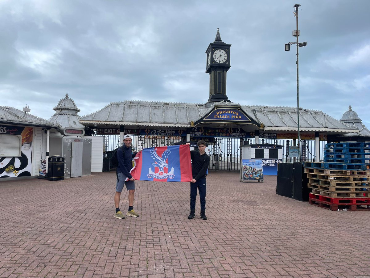 Nate's charity walk just about to start in enemy territory! Brighton Pier to Selhurst Park 🔜🔴🔵

Be great if anyone is able to donate. Wish us luck 🤞

gofund.me/32da180b