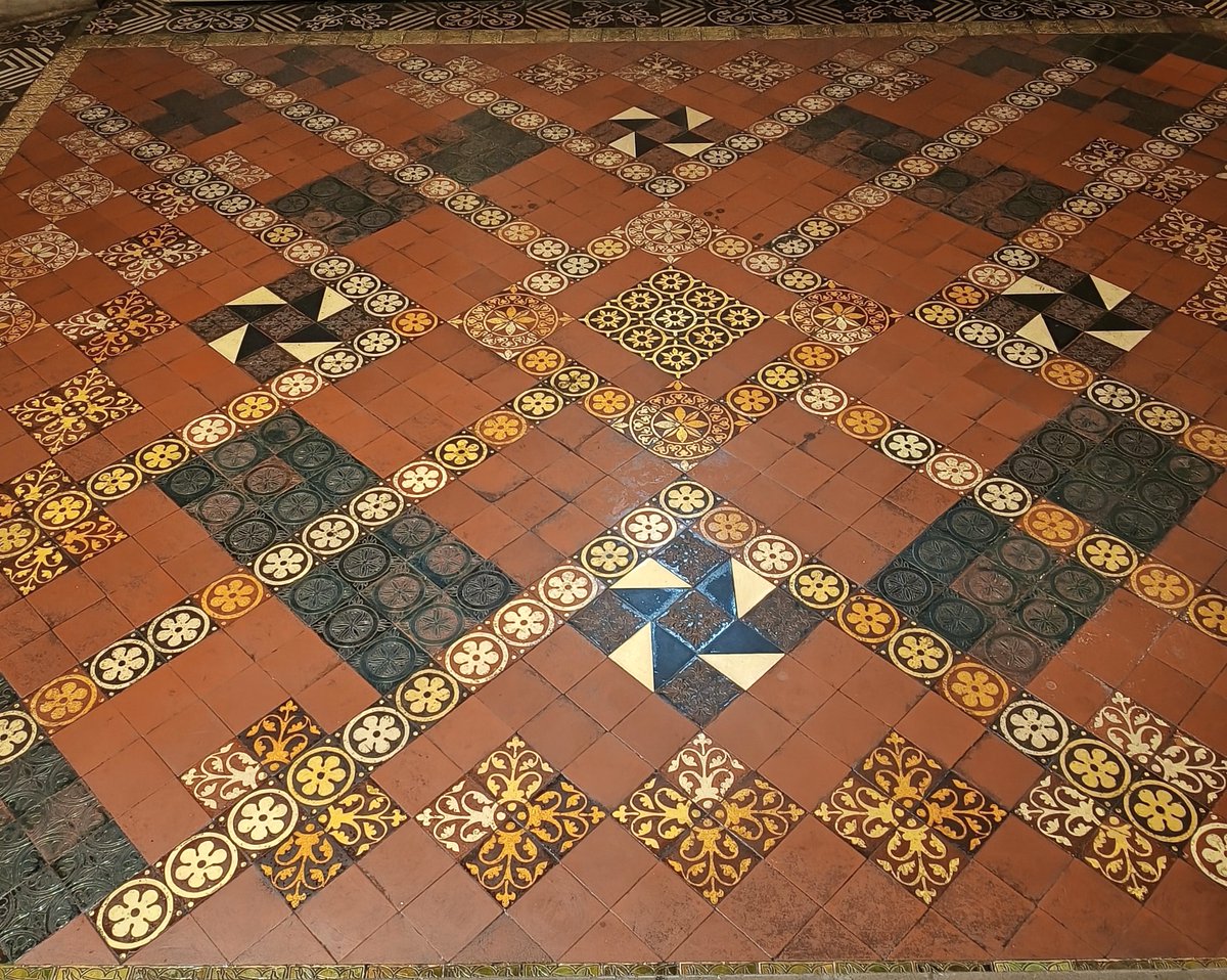 #lornalovesthis #TileTuesday #TilesonTuesday Christchurch Cathedral Dublin  #ceramics #ceramiceyecandy #authorslife #ceramicart I write historical fiction - see lornahunting.com #historicalfiction