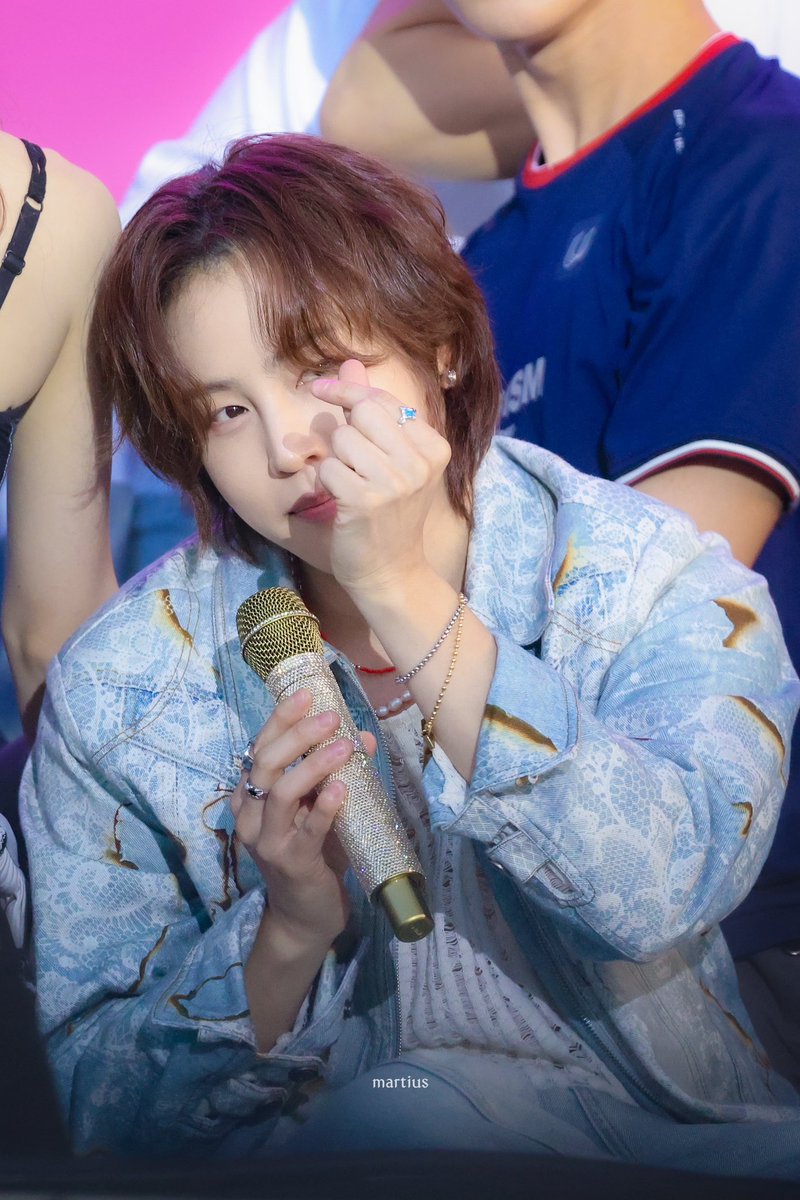 🫰[재공지] 2025 커스텀 마이크 서포트🫰

#하성운 네이버팬카페 #인클라우드 에서는 2025  마이크 서포트 모금을 시작합니다♥️

예쁜 마이크🎤 함께 만드실 #하늘 님들 대환영🫰

✅️기업은행03221994322(예금주: ㄱㅇㄴ)
✅️상세공지: cafe.naver.com/hsw940322/8916…

😘 사진제공 <a href="/martius0322/">martius</a>