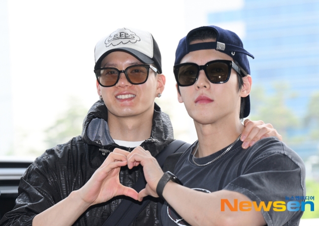 BTOBSupports's tweet photo. [PRESS] 250528 #BTOB at Gimpo Airport on their way to Japan for ASEA (Asia Star Entertainer Awards) 2025

https://t.co/I2nmxmoH1w
https://t.co/7ewferMQ8K
https://t.co/hGT7jTGgEG
https://t.co/ymZBiqnyDr

#비투비
@OFFICIALBTOB @BTOBCOMPANY https://t.co/Am5YuFbCoz