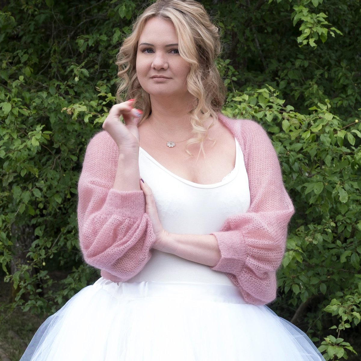 #Bridal #Bolero #Knit #mohair #silk #Wedding #shrug #WeddingSweater #BridalCoverUp #handmade #wrap #Bridesmaid Old rose cape 

etsy.me/3p5kZHj