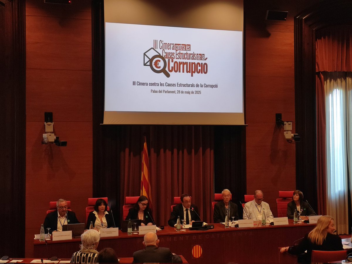 Comença la #III Cimera contra la Corrupció al Parlament de Catalunya