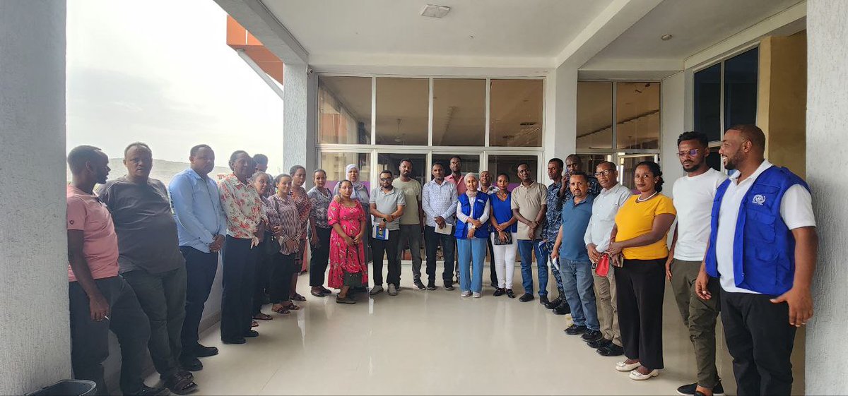 IOM Ethiopia (@iomethiopia) on Twitter photo Under the Pandemic Fund project, IOM, <a href="/WHOEthiopia/">WHO Ethiopia</a> & <a href="/EPHIEthiopia/">Ethiopian Public Health Institute</a> recently trained 33 participants in Dire Dawa on Population Mobility Mapping.
Boosting surveillance & response in high-risk corridors is a big stride for public health preparedness & response!
#HealthResilience Under the Pandemic Fund project, IOM, <a href="/WHOEthiopia/">WHO Ethiopia</a> & <a href="/EPHIEthiopia/">Ethiopian Public Health Institute</a> recently trained 33 participants in Dire Dawa on Population Mobility Mapping.
Boosting surveillance & response in high-risk corridors is a big stride for public health preparedness & response!
#HealthResilience