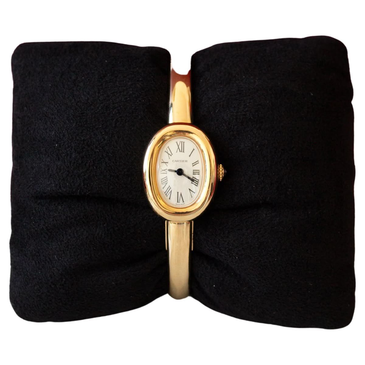 MIUCCIANGEL's tweet photo. cartier baignoire mini in 18k gold https://t.co/VSxG02MyLg