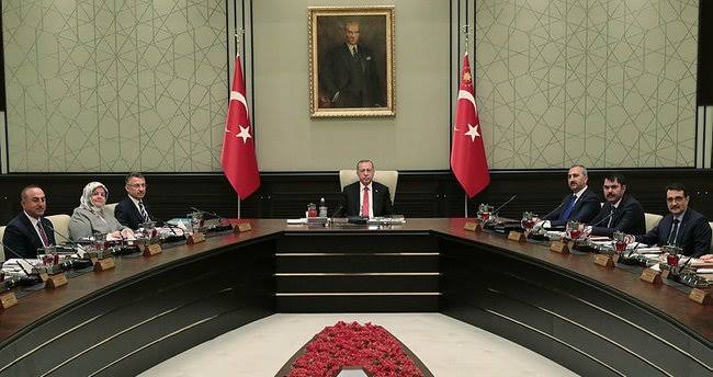 medyamuhtari's tweet photo. 🔴 Kurban Bayramı sonrası kabine revizyonuna kesin gözüyle bakılıyor..

Yeni kabinede, Kim ya da kimleri Bakan olarak görmek isterdiniz? https://t.co/kjguH3wsF1