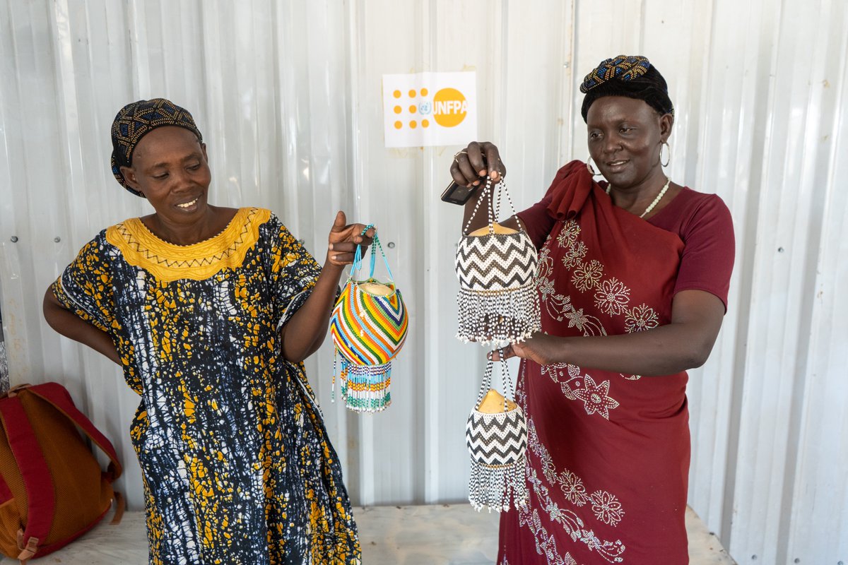 _UnfpaSudan's tweet image. In Kosti, White Nile, women and girls affected by war gather in a safe space where they receive awareness sessions, psychosocial support, and vocational training. The center plays a vital role in empowering them to heal and rebuild their lives.
Funded by @eu_echo #ForSudan