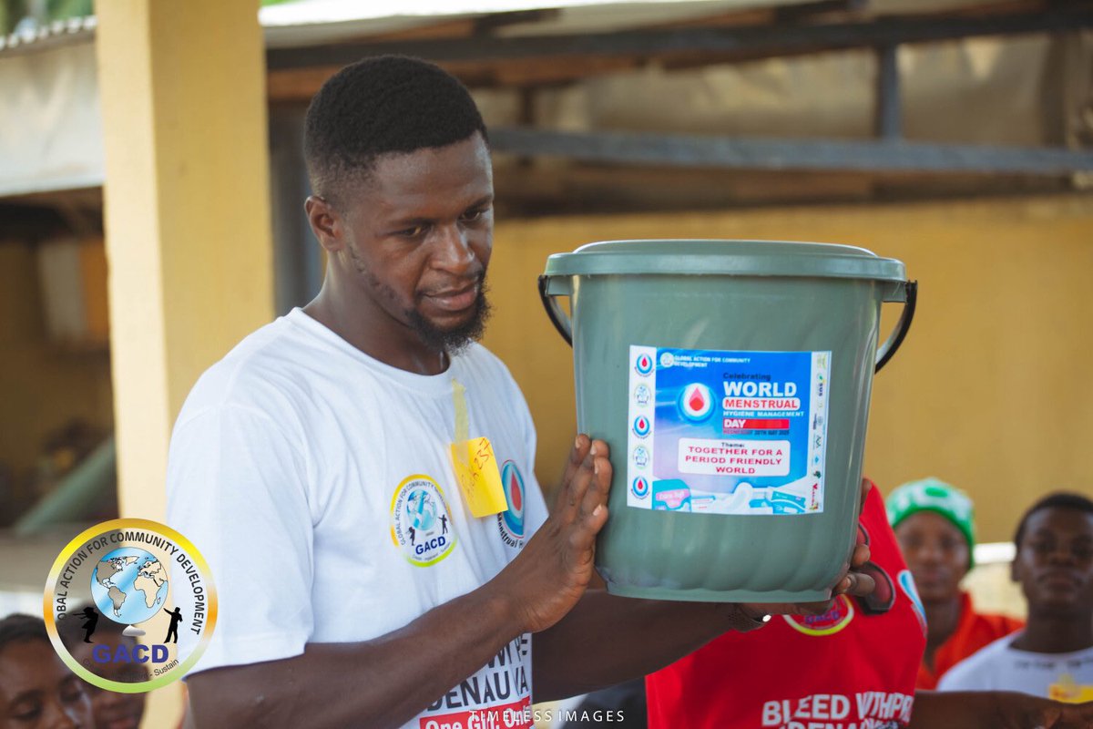 GACDCameroon's tweet photo. Men and Boys Championing Menstrual Hygiene At our outreach in Idenau, many of the demonstrations on disposable and reusable pads were led by men and boys.Their presence proves: menstruation is not just a women’s issue.
#HeForShe #MHMDay2025 #MensSupportMatters   @MenEngageAfrica https://t.co/NMTxG5HOJd