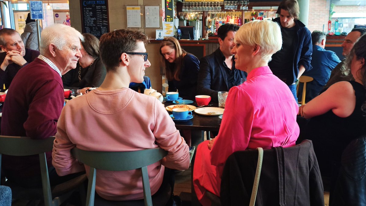 🔥 Strive Live Start-Up Incubator: Join our June Cohort 🔥  

This cohort will have British Sign Language (BSL) interpreters present throughout each session. 

Find out more, and apply: eu1.hubs.ly/H0kry-K0