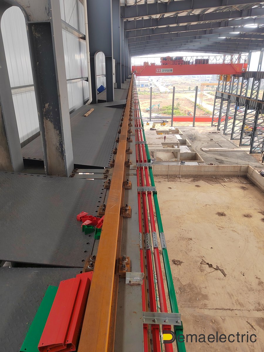 Demaelectric’s Insulated Conductor System is more than just power — it's engineered for tough environments:

✅ 6101-T6 aluminium conductor
✅ 304 stainless steel inlay 
✅ Flame-retardant PVC housing 

#ConductorSystem #OverheadCrane #IndustrialPower #Trolleybusbar