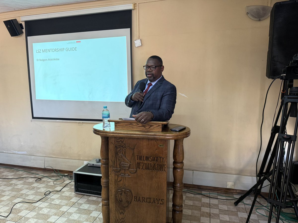 Law Society of Zimbabwe Executive Secretary Mr Edward Mapara in his opening address to members attending the Consultative Meeting on Institutional Mentorship and Curatorship Models. Mr Mapara told members “Law Schools produce graduates, the profession trains lawyers”.
