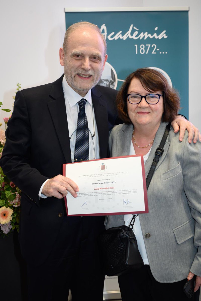 🎉 Enhorabona al Dr. Josep Maria Miró, guardonat amb el Premi Josep Trueta 2025 per la seva trajectòria científica en malalties infeccioses. Un reconeixement més que merescut! 👏