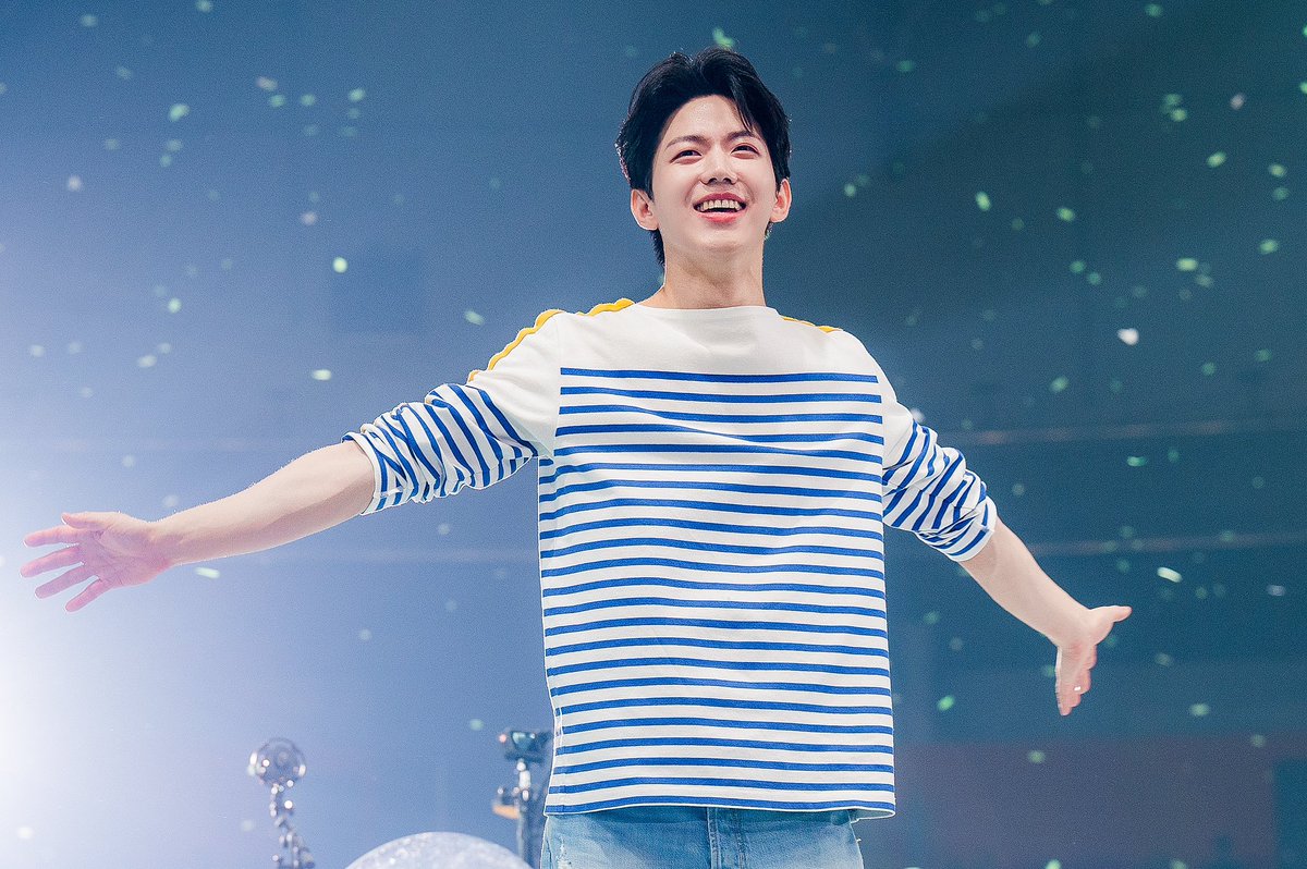 gamzada_'s tweet photo. 250509 포에버영 피날레 #도운

사랑은 언제나 눈에 보여😌 https://t.co/oJkugV5ZWM