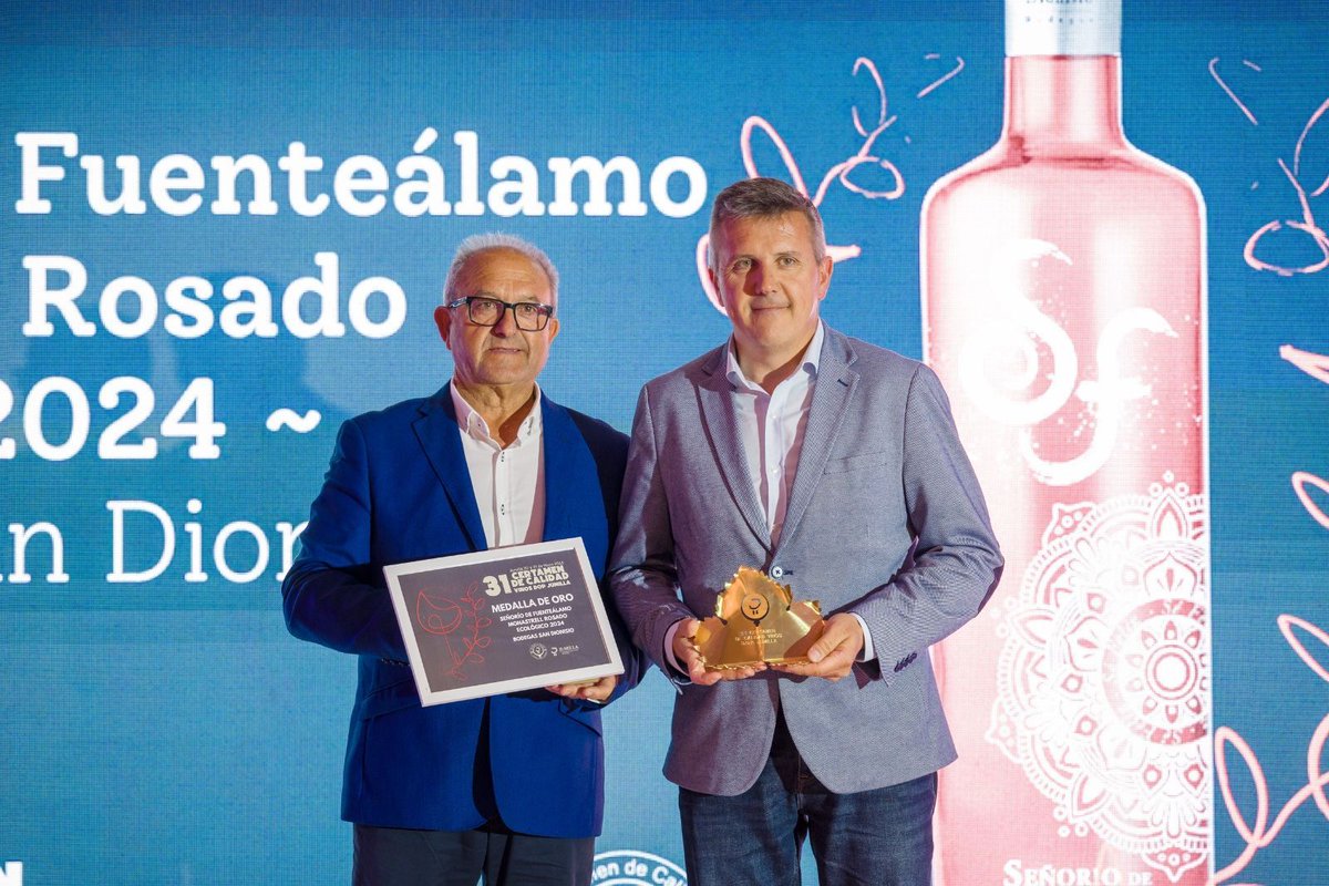 🥇 Medalla de Oro SF Rosado Monastrell Ecológico 2024
Esfuerzo, tierra y alma de nuestra bodega tienen hoy un nuevo reconocimiento: solo dos vinos rosados han sido premiados en el 31º Certamen de Calidad de Vinos DOP Jumilla ¡uno de ellos es el nuestro!

bodegassandionisio.com/2025/05/27/sf-…