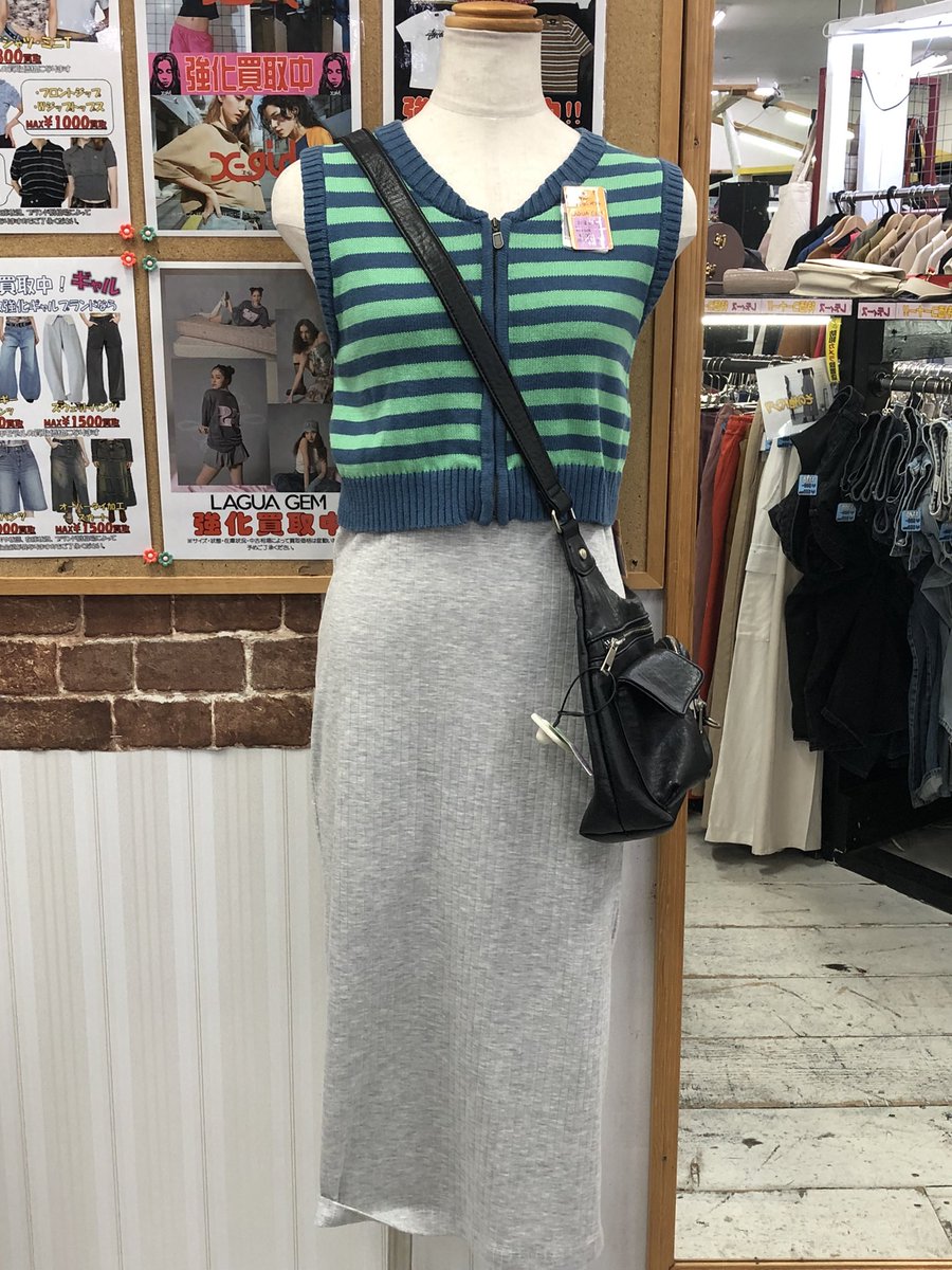 mandaiiwatuki's tweet photo. ★本日 水曜日はレディースDay★
店頭レディースコーナーの服・靴・カバン
の中から2点以上で…30%OFF！！！

※特価またはレディースと記載がない物は対象外です。店頭のみのイベントとなります。ご了承ください。
＃万代書店岩槻店 https://t.co/Qiu5bDWB5x