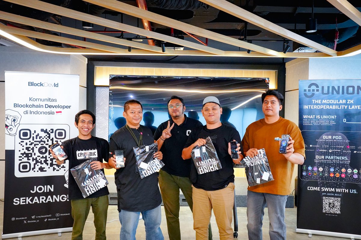 union_build's tweet photo. Indonesia, you were amazing 🇮🇩

Big thanks to everyone who came to talk web3, interoperability, and the future of onchain. Grateful for the energy, the ideas, and the conversations. Until next time. https://t.co/c9wsWE2TYJ
