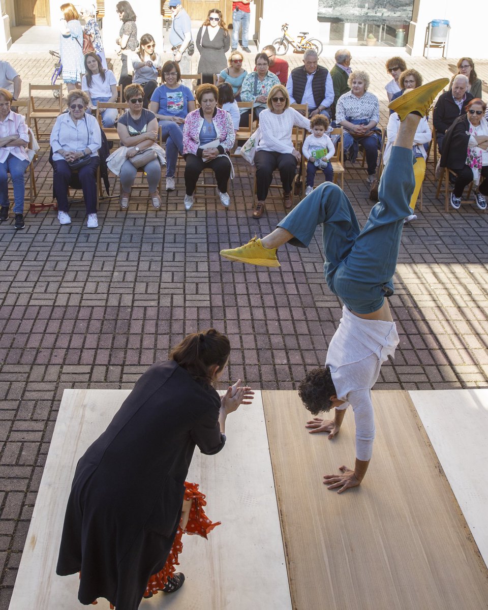 El sábado pasado en Bobadilla, La Ridícula Danza y Mariana Collado &amp; Lucio A. Baglivo pusieron en cuestión en el “MyL” lo íntimo del encuentro entre dos personas a través de la danza contemporánea, el flamenco, el teatro y la acrobacia 💫