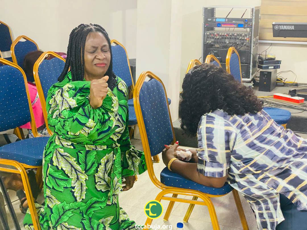 tccabuja's tweet photo. Hallelujah
We will sing Hallelujah
Halleluyah
Every knee will bow down
Every tongue confess and say
Halleluya

You are the living God o
You are the living God o
All other gods they are the works of men
#WorshipService #TheYearOfExceedinglyMuchMore #TCCAbuja #ChurchWithoutBorders https://t.co/RSDuj4A88K